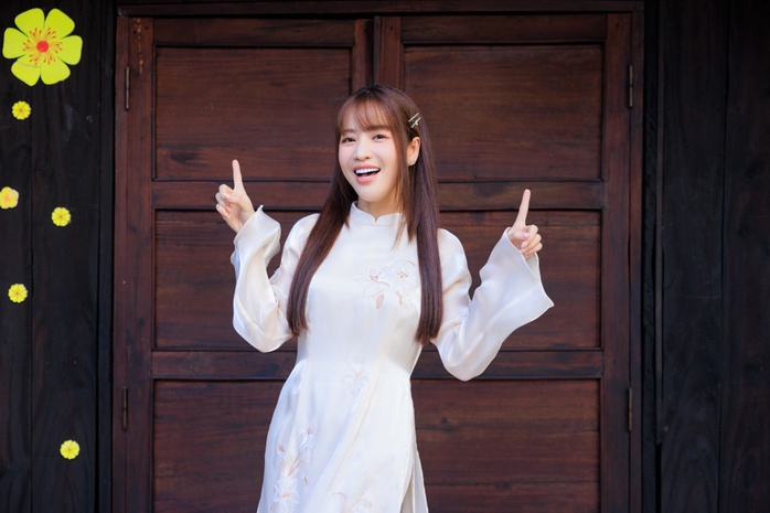 Thu Trang - Tiến Luật chuẩn bị gởi "món quà" đến khán giả- Ảnh 4. Thu Trang - Tiến Luật chuẩn bị gởi "món quà" đến khán giả- Ảnh 4.