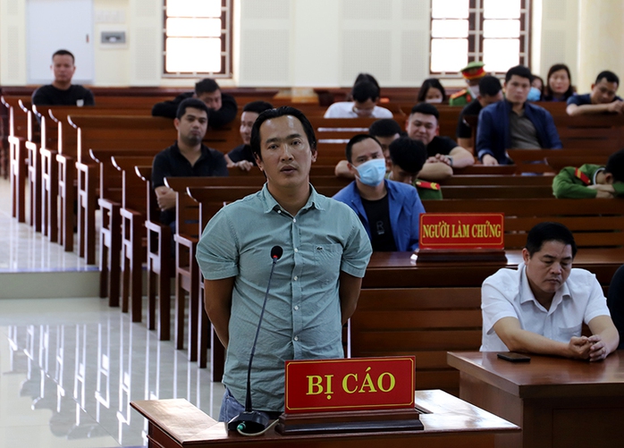 Tuyên án giang hồ Thành "sứt" cùng 5 đàn em ở Quảng Bình- Ảnh 2.