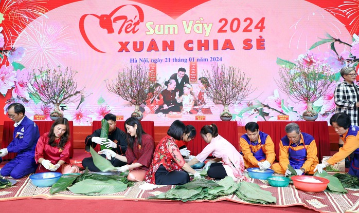 Trên 24 triệu lượt đoàn viên, lao động được tặng quà từ Chương trình “Tết Sum vầy”- Ảnh 7. Trên 24 triệu lượt đoàn viên, lao động được tặng quà từ Chương trình “Tết Sum vầy”- Ảnh 7.