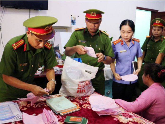 Ngăn chặn tín dụng đen dịp Tết- Ảnh 1. Ngăn chặn tín dụng đen dịp Tết- Ảnh 1.