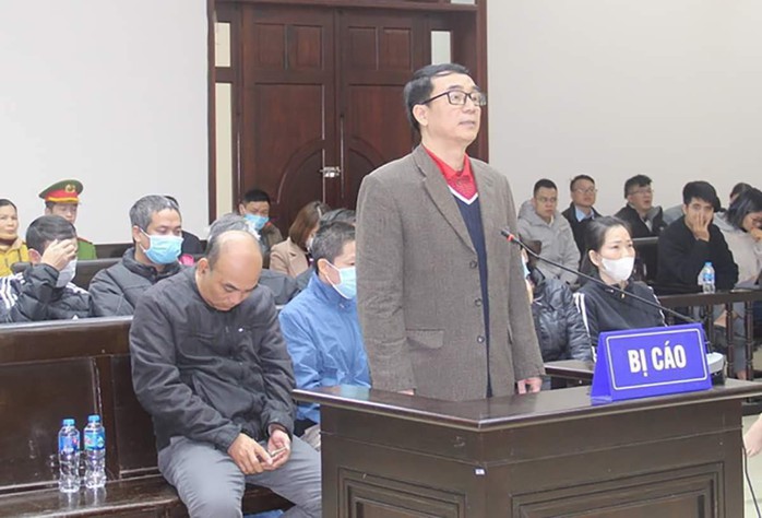Xét xử cựu cục phó Trần Hùng: Người đưa tiền hối lộ vắng mặt- Ảnh 1. Xét xử cựu cục phó Trần Hùng: Người đưa tiền hối lộ vắng mặt- Ảnh 1.