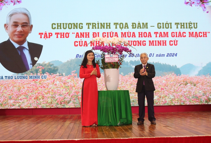 Tọa đàm giới thiệu tập thơ của nhà thơ Lương Minh Cừ- Ảnh 5. Tọa đàm giới thiệu tập thơ của nhà thơ Lương Minh Cừ- Ảnh 5.