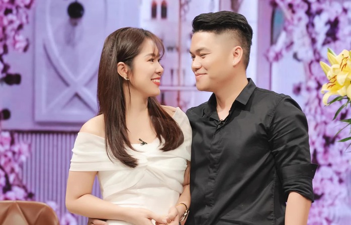 Showbiz Việt: Những mỹ nhân hai, ba "lần đò"- Ảnh 3.