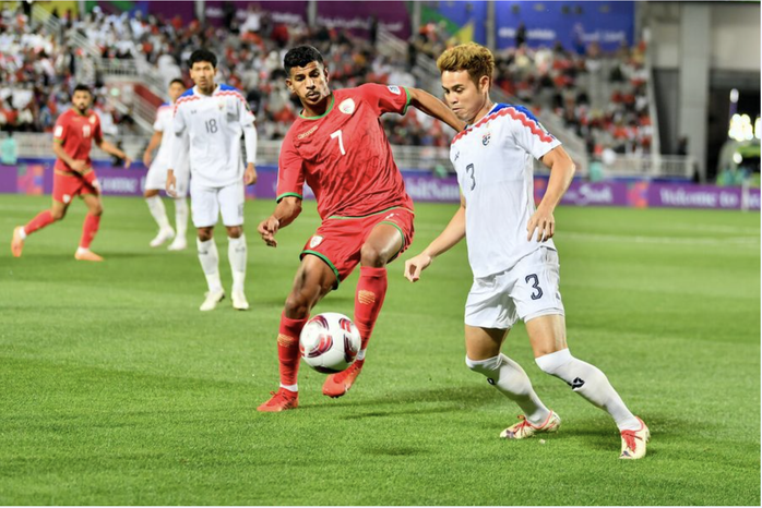 Cột mốc đáng nhớ của Theerathon khi Thái Lan tiến sát vòng 1/8 Asian Cup 2023- Ảnh 2. Cột mốc đáng nhớ của Theerathon khi Thái Lan tiến sát vòng 1/8 Asian Cup 2023- Ảnh 2.