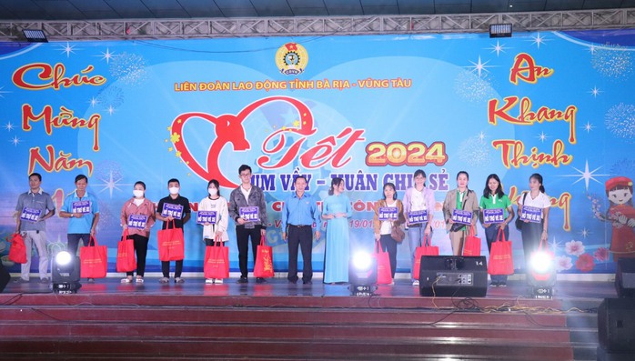Thưởng Tết cao nhất ở Bà Rịa - Vũng Tàu hơn 528 triệu đồng- Ảnh 1. Thưởng Tết cao nhất ở Bà Rịa - Vũng Tàu hơn 528 triệu đồng- Ảnh 1.