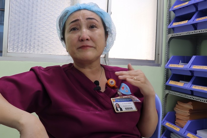 CUỘC THI VIẾT "NGƯỜI THẦY THUỐC TRONG TÔI": Chuyện cảm động về những nữ hộ sinh - Ảnh 3. CUỘC THI VIẾT "NGƯỜI THẦY THUỐC TRONG TÔI": Chuyện cảm động về những nữ hộ sinh - Ảnh 3.
