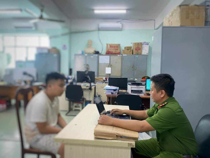 cướp giật cướp giật
