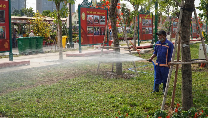 Hình ảnh công viên bờ sông Sài Gòn những ngày cận Tết Giáp Thìn- Ảnh 9. Hình ảnh công viên bờ sông Sài Gòn những ngày cận Tết Giáp Thìn- Ảnh 9.