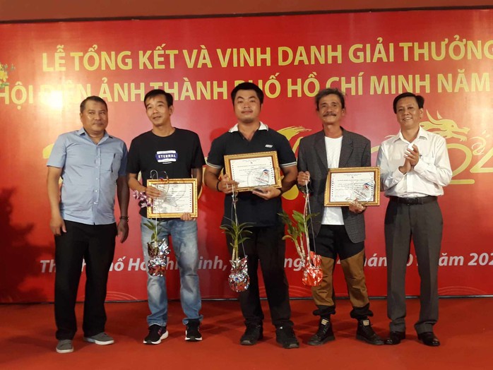 Đinh Y Nhung, Oanh Kiều được vinh danh- Ảnh 6. Đinh Y Nhung, Oanh Kiều được vinh danh- Ảnh 6.