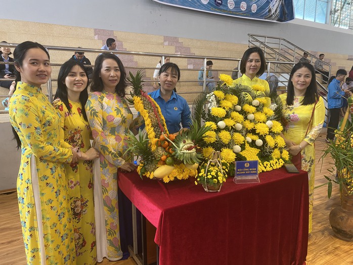 Ấm áp bữa tiệc tất niên cùng với đoàn viên, người lao động- Ảnh 4. Ấm áp bữa tiệc tất niên cùng với đoàn viên, người lao động- Ảnh 4.