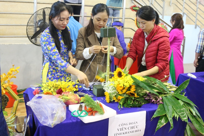 Ấm áp bữa tiệc tất niên cùng với đoàn viên, người lao động- Ảnh 5. Ấm áp bữa tiệc tất niên cùng với đoàn viên, người lao động- Ảnh 5.