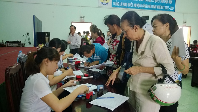 Người lao động chủ động nghỉ việc để hưởng 3 tháng trợ cấp thất nghiệp: Lợi hay hại?- Ảnh 1. Người lao động chủ động nghỉ việc để hưởng 3 tháng trợ cấp thất nghiệp: Lợi hay hại?- Ảnh 1.