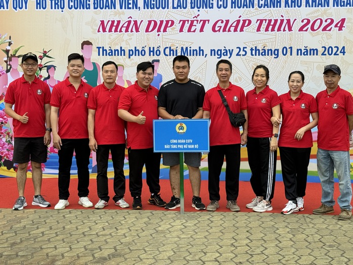 Đi bộ đồng hành gây quỹ hỗ trợ đoàn viên, người lao động- Ảnh 13. Đi bộ đồng hành gây quỹ hỗ trợ đoàn viên, người lao động- Ảnh 13.
