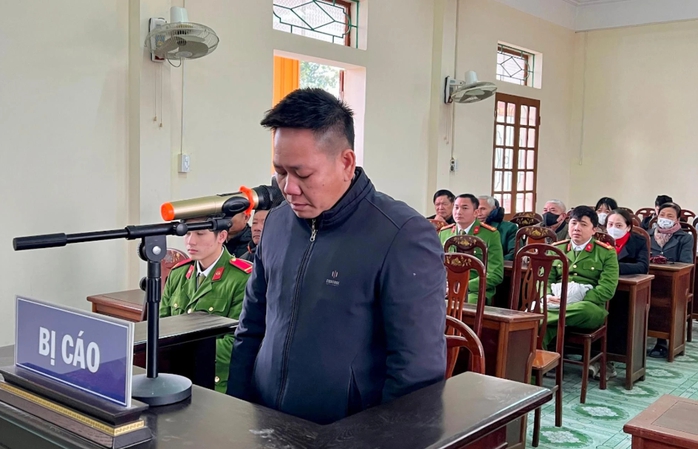 Cựu cán bộ xã chiếm đoạt tiền thờ cúng hơn 120 liệt sĩ- Ảnh 1. Cựu cán bộ xã chiếm đoạt tiền thờ cúng hơn 120 liệt sĩ- Ảnh 1.