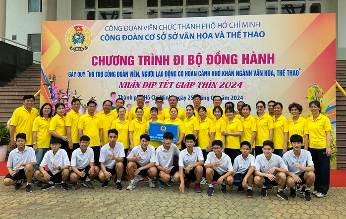 Đi bộ đồng hành gây quỹ hỗ trợ đoàn viên, người lao động- Ảnh 10. Đi bộ đồng hành gây quỹ hỗ trợ đoàn viên, người lao động- Ảnh 10.