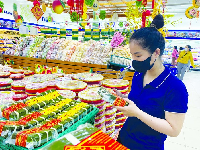 Các món đặc trưng ngày Tết tràn ngập siêu thị Co.opmart Các món đặc trưng ngày Tết tràn ngập siêu thị Co.opmart