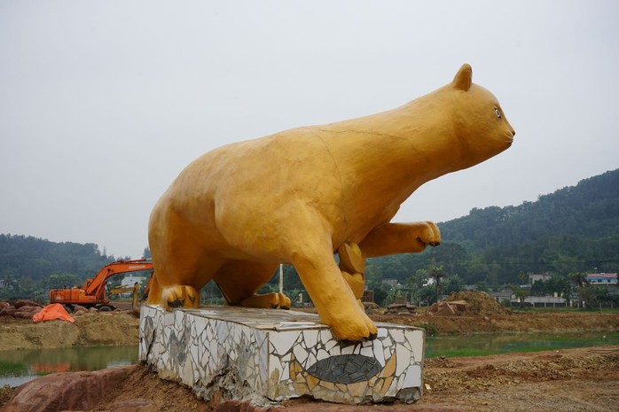 Linh vật rồng ở Thanh Hóa gây tranh cãi vì "trông ốm yếu, còi cọc"- Ảnh 11. Linh vật rồng ở Thanh Hóa gây tranh cãi vì "trông ốm yếu, còi cọc"- Ảnh 11.