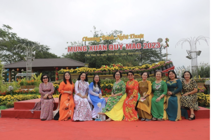 Vườn hoa Tết ở Cần Thơ được chốt ở "phút cuối"- Ảnh 1. Vườn hoa Tết ở Cần Thơ được chốt ở "phút cuối"- Ảnh 1.