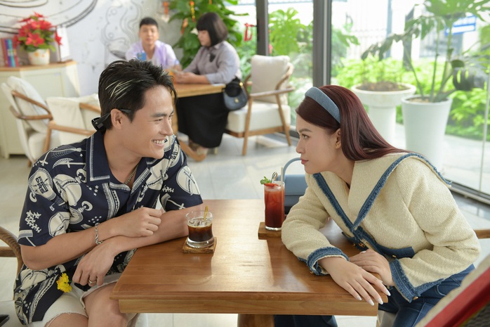 2 phim hài nhẹ nhàng đáng chú ý trong mùa Tết này
- Ảnh 2. 2 phim hài nhẹ nhàng đáng chú ý trong mùa Tết này
- Ảnh 2.