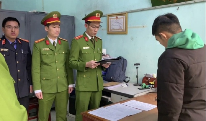 Đốt pháo tự chế gây náo loạn đám cưới khiến 3 người bị thương- Ảnh 1. Đốt pháo tự chế gây náo loạn đám cưới khiến 3 người bị thương- Ảnh 1.