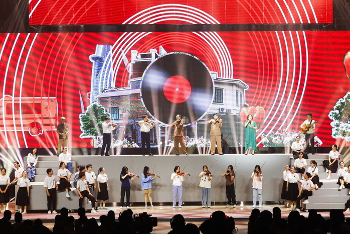 Gala WeChoice Awards 2023: Đêm tôn vinh những nguồn cảm hứng “Dám đam mê - Dám rực rỡ”- Ảnh 1. Gala WeChoice Awards 2023: Đêm tôn vinh những nguồn cảm hứng “Dám đam mê - Dám rực rỡ”- Ảnh 1.