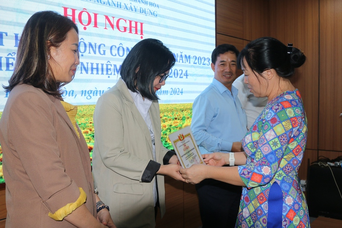 Công đoàn ngành Xây dựng Khánh Hoà tăng cường phát triển đoàn viên - Ảnh 4. Công đoàn ngành Xây dựng Khánh Hoà tăng cường phát triển đoàn viên - Ảnh 4.