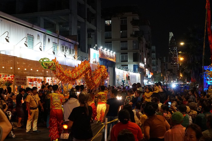 Không khí mùa xuân ngập tràn TP HCM- Ảnh 7. Không khí mùa xuân ngập tràn TP HCM- Ảnh 7.