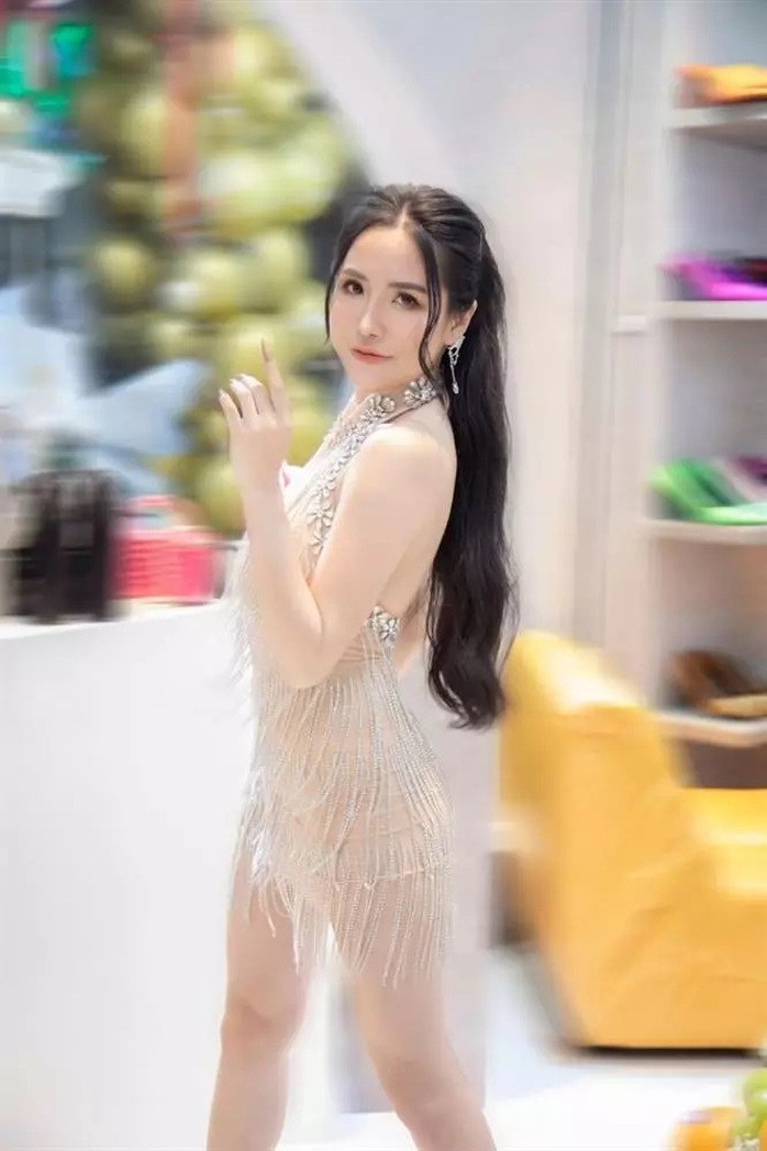 Diễn viên lên tiếng về ồn ào làm "gái ngành"- Ảnh 3. Diễn viên lên tiếng về ồn ào làm "gái ngành"- Ảnh 3.