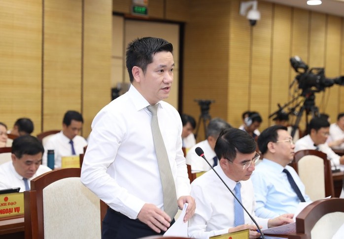 Điều động giám đốc sở TN-MT làm phó ban tuyên giáo Hà Nội- Ảnh 1. Điều động giám đốc sở TN-MT làm phó ban tuyên giáo Hà Nội- Ảnh 1.