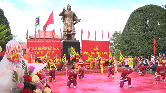Bình Định đề nghị bắn pháo hoa tại lễ kỷ niệm Chiến thắng Ngọc Hồi - Đống Đa- Ảnh 1. Bình Định đề nghị bắn pháo hoa tại lễ kỷ niệm Chiến thắng Ngọc Hồi - Đống Đa- Ảnh 1.