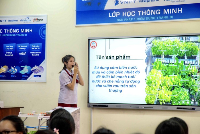 Dấu ấn giáo dục TP HCM: Hỗ trợ học phí THCS, thu hút nhân tài từ tuyển dụng viên chức- Ảnh 1. Dấu ấn giáo dục TP HCM: Hỗ trợ học phí THCS, thu hút nhân tài từ tuyển dụng viên chức- Ảnh 1.