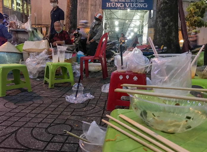 Cần tăng cường tiêu chuẩn hóa việc tái chế và loại bỏ rác thải nhựaẢnh: Hoàng Triều Cần tăng cường tiêu chuẩn hóa việc tái chế và loại bỏ rác thải nhựaẢnh: Hoàng Triều