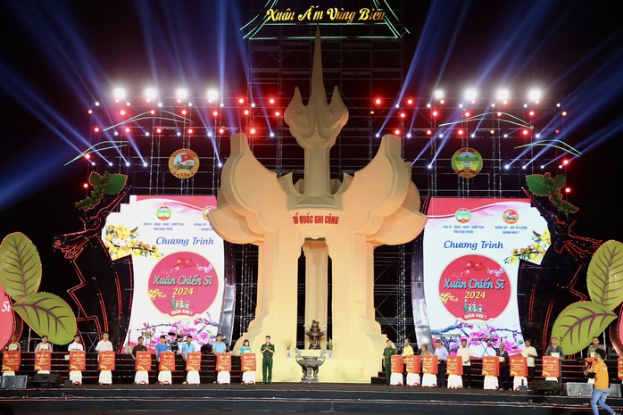 Xuân ấm về với quân dân Bình Phước- Ảnh 6. Xuân ấm về với quân dân Bình Phước- Ảnh 6.