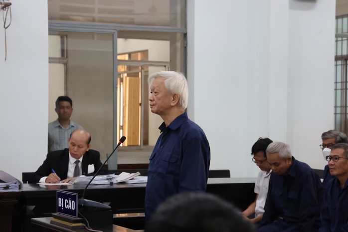 Cựu chủ tịch Khánh Hòa Nguyễn Chiến Thắng nhận thêm 5 năm tù- Ảnh 1. Cựu chủ tịch Khánh Hòa Nguyễn Chiến Thắng nhận thêm 5 năm tù- Ảnh 1.