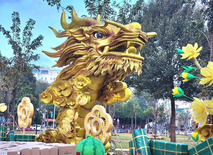 Linh vật rồng "quay đầu" ở Đắk Lắk nhận nhiều ý kiến trái chiều- Ảnh 4. Linh vật rồng "quay đầu" ở Đắk Lắk nhận nhiều ý kiến trái chiều- Ảnh 4.