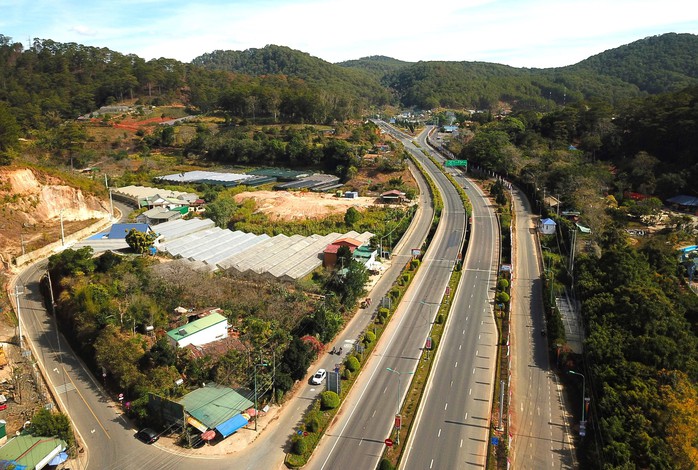 Thông toàn tuyến đèo Prenn, mở lớn cửa ngõ Đà Lạt- Ảnh 9. Thông toàn tuyến đèo Prenn, mở lớn cửa ngõ Đà Lạt- Ảnh 9.