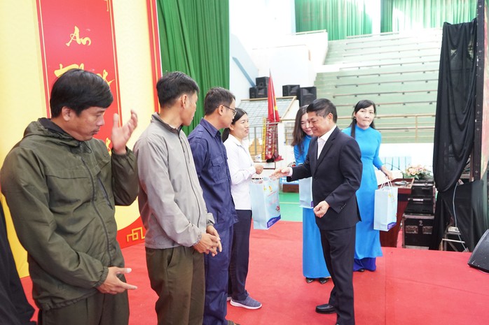 Đắk Lắk: Chăm lo hơn 8.000 đoàn viên, người lao động dịp Tết- Ảnh 3. Đắk Lắk: Chăm lo hơn 8.000 đoàn viên, người lao động dịp Tết- Ảnh 3.