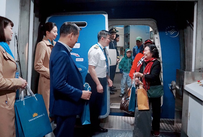 Vietnam Airlines báo lãi 26 tỉ đồng trong 1 tháng- Ảnh 1. Vietnam Airlines báo lãi 26 tỉ đồng trong 1 tháng- Ảnh 1.