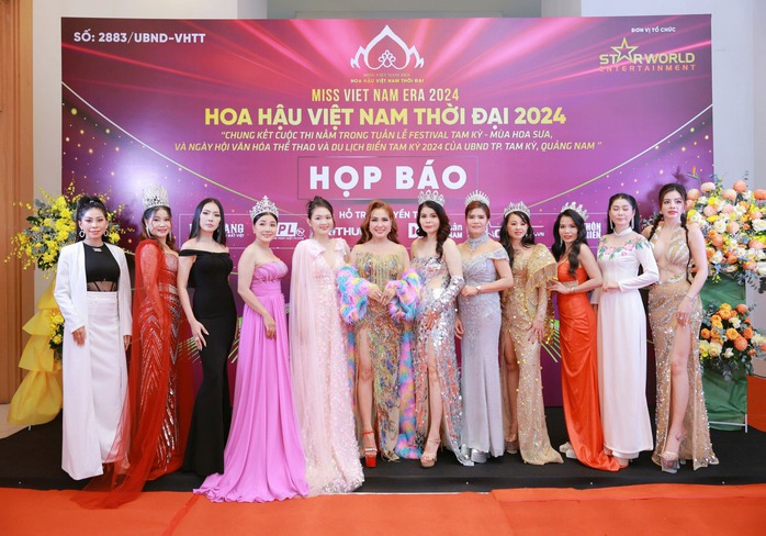 2 cuộc thi hoa hậu khởi động cùng lúc
- Ảnh 2. 2 cuộc thi hoa hậu khởi động cùng lúc
- Ảnh 2.