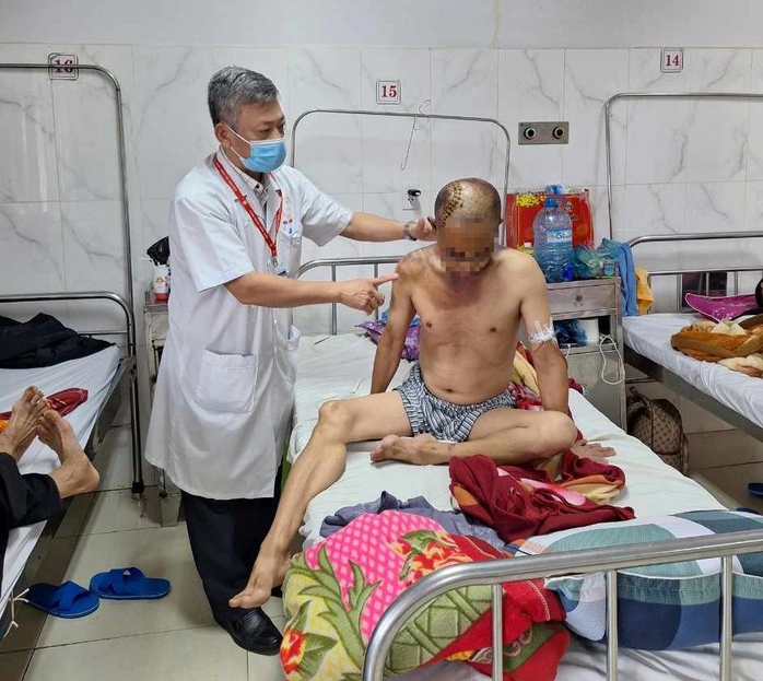 Bắt giữ thanh niên say xỉn đánh người chấn thương sọ não- Ảnh 1. Bắt giữ thanh niên say xỉn đánh người chấn thương sọ não- Ảnh 1.