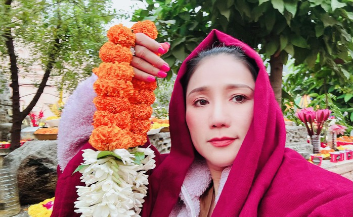 Cát Tường đưa cha mẹ du lịch và thiện nguyện ở Ấn Độ- Ảnh 2. Cát Tường đưa cha mẹ du lịch và thiện nguyện ở Ấn Độ- Ảnh 2.