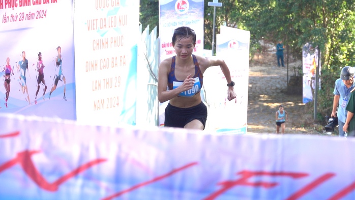 Hoàng Nguyên Thanh, Nguyễn Thị Oanh chinh phục đỉnh cao Bà Rá- Ảnh 6.