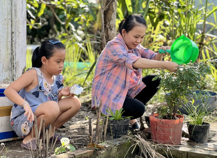 Công nhân bỏ phố về quê- Ảnh 1. Công nhân bỏ phố về quê- Ảnh 1.