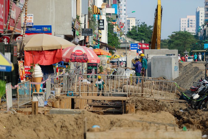 Hiện trạng dự án hầm chui gần 800 tỉ đồng sau 1 năm thi công- Ảnh 12. Hiện trạng dự án hầm chui gần 800 tỉ đồng sau 1 năm thi công- Ảnh 12.