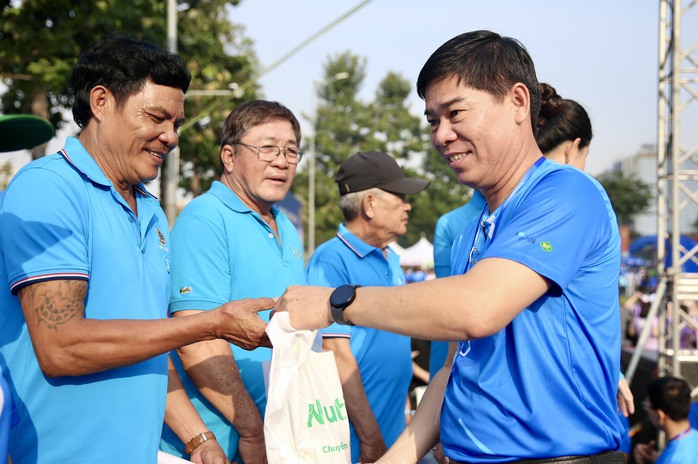 Hơn 3 tỉ đồng chăm lo Tết cho công nhân, người lao động- Ảnh 8. Hơn 3 tỉ đồng chăm lo Tết cho công nhân, người lao động- Ảnh 8.
