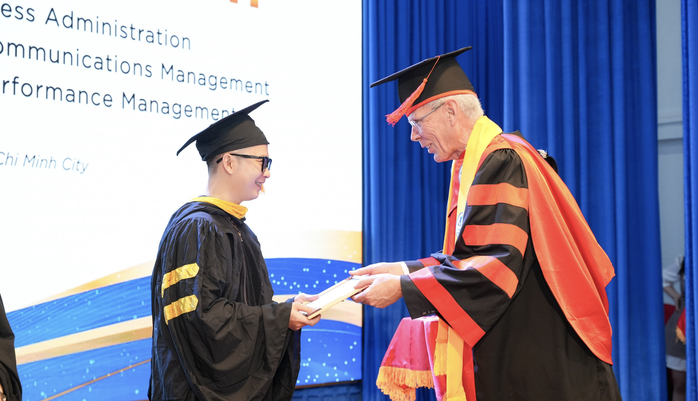 Chương trình đào tạo thạc sĩ liên kết Việt - Bỉ luôn đề cao tính thực tiễn và toàn diện- Ảnh 1. Chương trình đào tạo thạc sĩ liên kết Việt - Bỉ luôn đề cao tính thực tiễn và toàn diện- Ảnh 1.