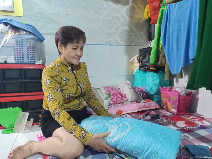 Không có lương hưu, lao động lớn tuổi sống vất vả khi về già- Ảnh 1. Không có lương hưu, lao động lớn tuổi sống vất vả khi về già- Ảnh 1.