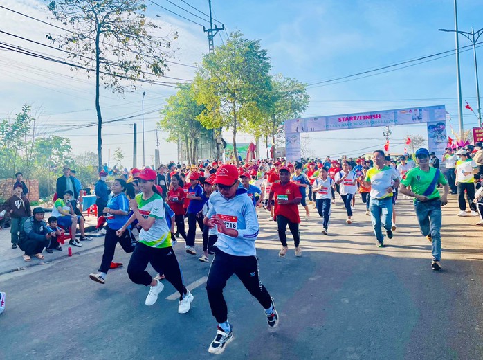 Hơn 220 thiếu nhi tham gia giải chạy Kids Run 2024 tại huyện Tuy Đức- Ảnh 3. Hơn 220 thiếu nhi tham gia giải chạy Kids Run 2024 tại huyện Tuy Đức- Ảnh 3.