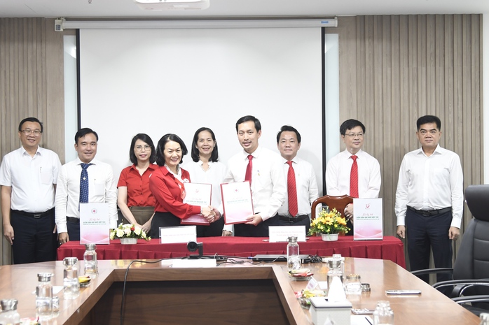 Saigon Co.op và Trung ương Hội Chữ thập đỏ Việt Nam hợp tác hoạt động nhân đạo- Ảnh 1.