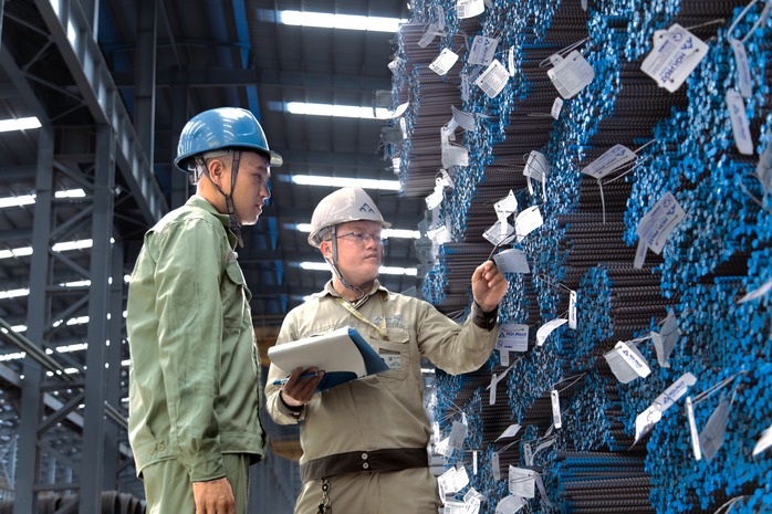 Sản lượng bán hàng thép Hòa Phát đạt 760.000 tấn trong tháng 12, cao nhất từ đầu năm- Ảnh 3. Sản lượng bán hàng thép Hòa Phát đạt 760.000 tấn trong tháng 12, cao nhất từ đầu năm- Ảnh 3.